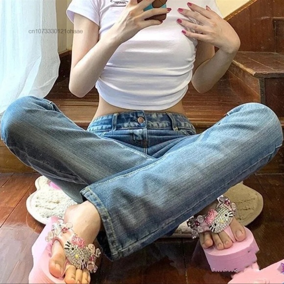 Handmade Hello Kitty low rise / straight leg jeans - Picture 4 of 4